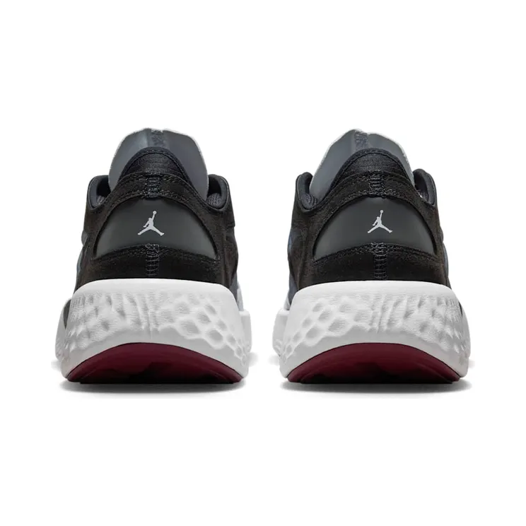 air-jordan-delta DN2647-001