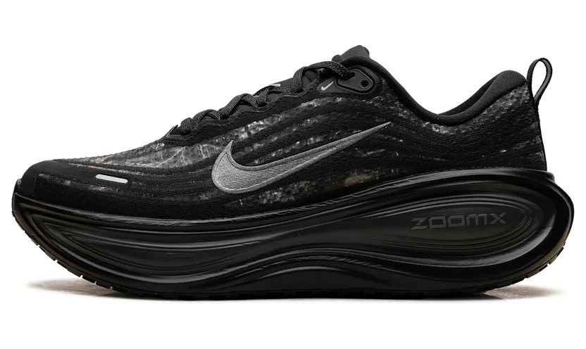 Nike Vomero Plus “Black / Dark Smoke Grey / Anthracite / Metallic Dark Grey” (IM3985-001)