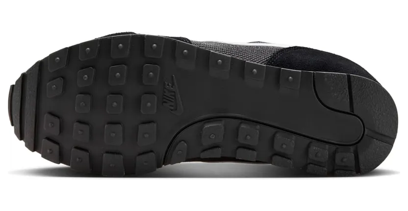 nike-md-runner-2 749869-012