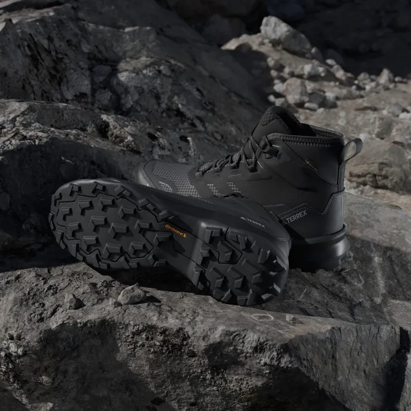 Adidas Terrex Skychaser AX5 Mid GORE-TEX CLIMAWARM+ Hiking Shoes Core Black / Core Black / Carbon (JQ2205)