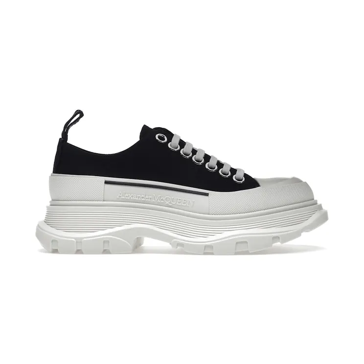 Alexander McQueen Tread Slick Low Lace Up Black White (W) (611705W4L321070)