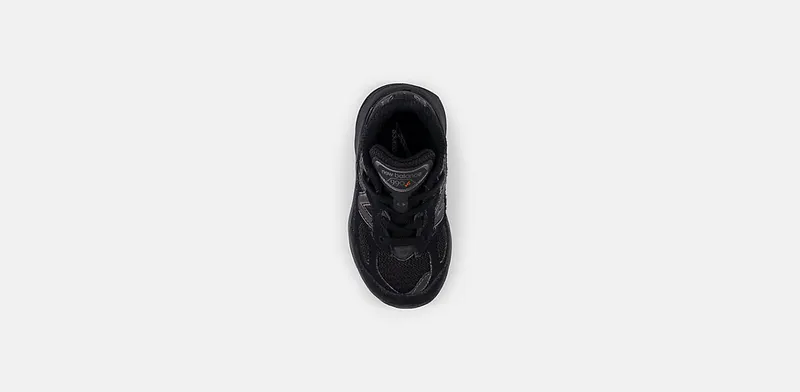 New Balance 990v6 Black Metallic (IC990BB6)