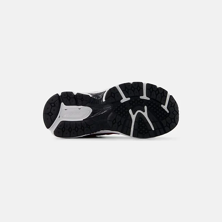 new-balance-2002r PC2002BC