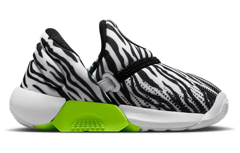 nike-swoosh-go IV5719-100