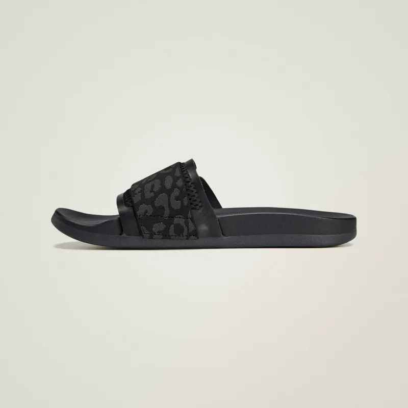 Adidas adidas by Stella McCartney Slides Core Black / Core Black / Core Black (JQ9182)
