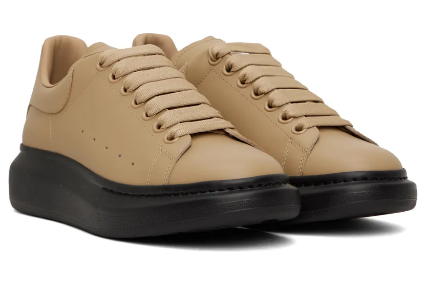 Alexander McQueen Off-White Oversized Sneakers (727388WHTQ4) (4)
