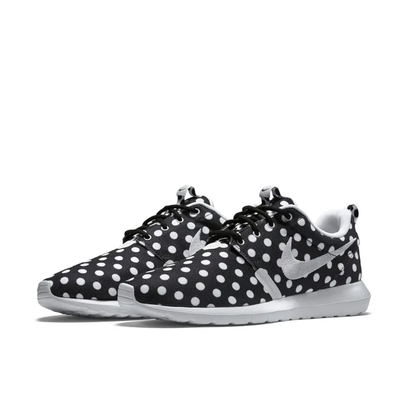 Nike Roshe Run Polka Dot Pack Black Black/White – Wolf Grey (810857-001)