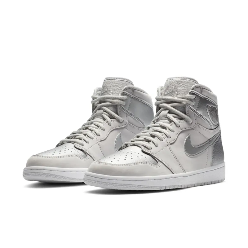 Jordan 1 Retro High CO Japan Neutral Grey (Suitcase) Neutral Grey/Metallic Silver-White (DA0382-029)