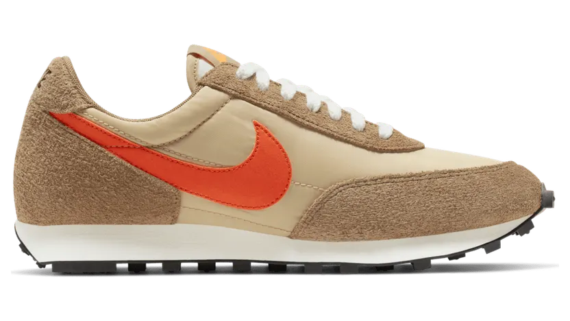 Nike Daybreak Vegas Gold College Orange