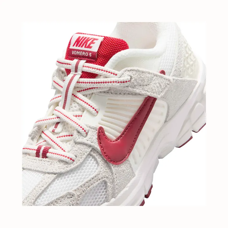nike-vomero IO9259-100
