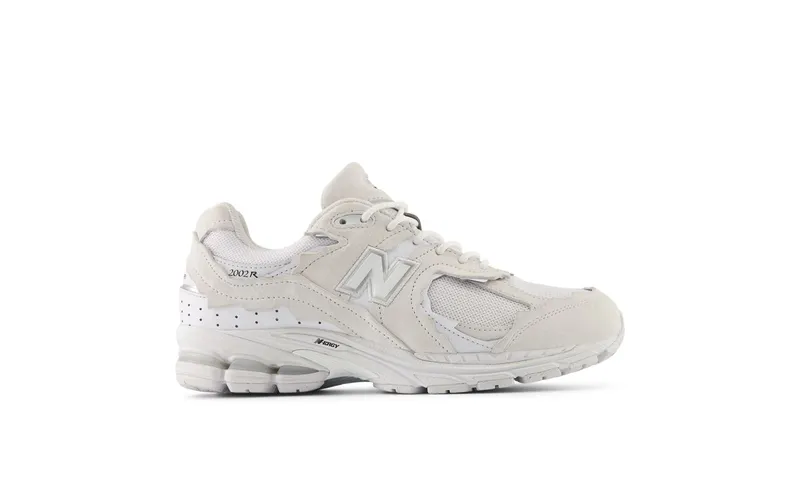 New Balance 2002R “Protection Pack – White” (U2002DXA)