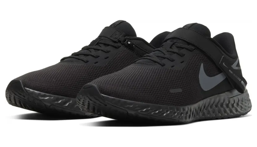Nike Revolution 5 FlyEase Men’s Schwarz (CJ9885-001)
