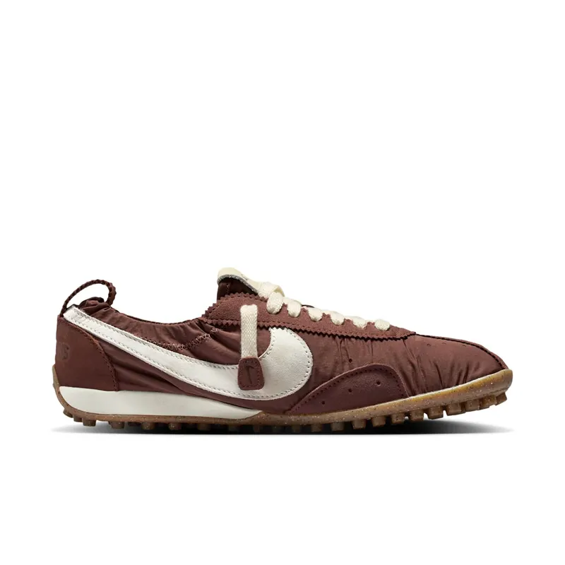 Nike Moon Shoe “Jacquemus – Fauna Brown” (HV8547-200)