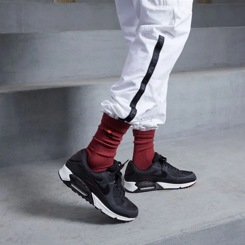 Nike Air Max 90 “Anthracite Team Red” (DQ4071-001)