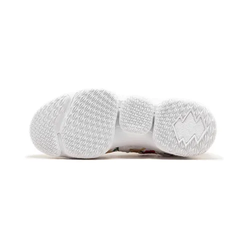 nike-lebron-15 AJ3936-100