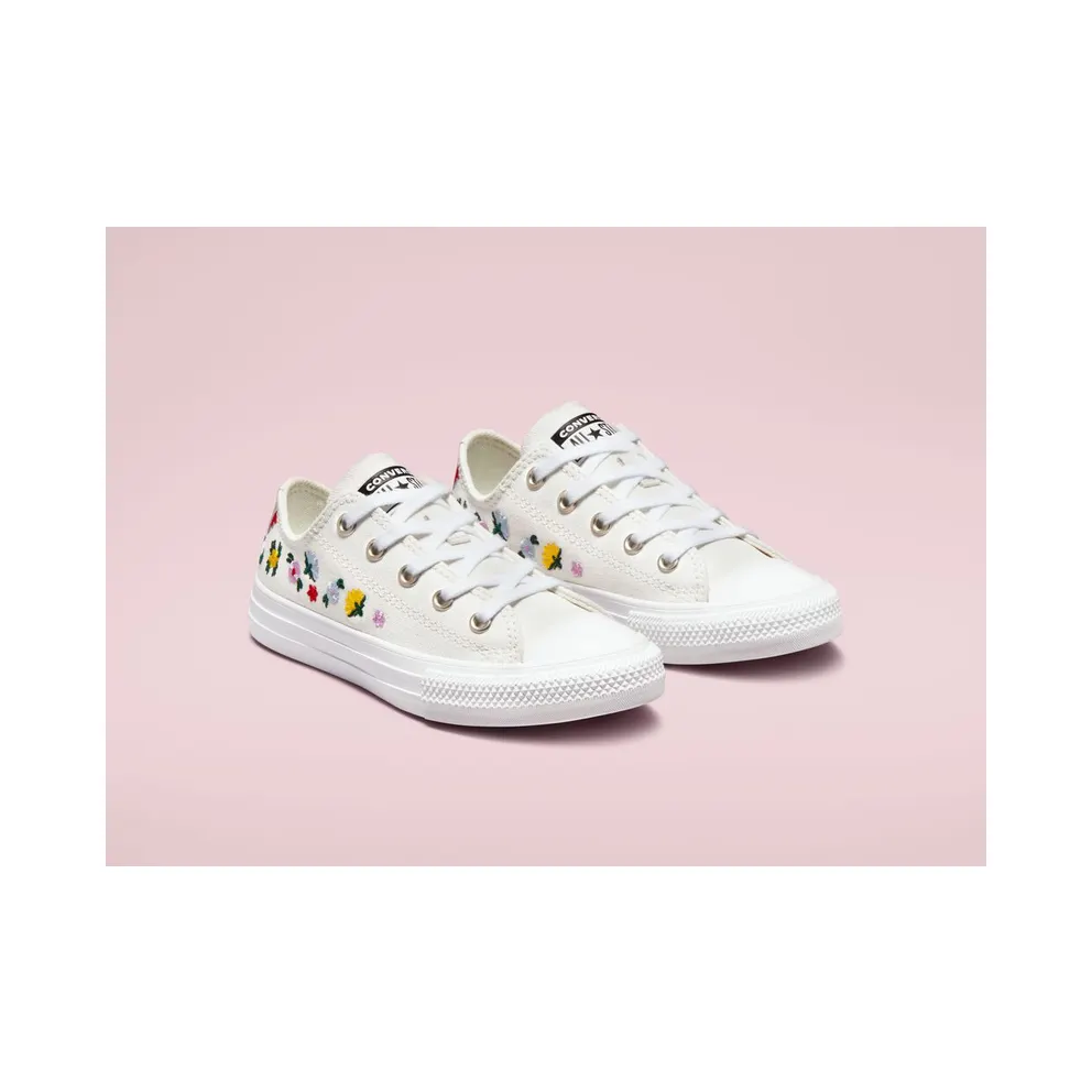 Converse Chuck Taylor All Star Floral Embroidery (A02211C)