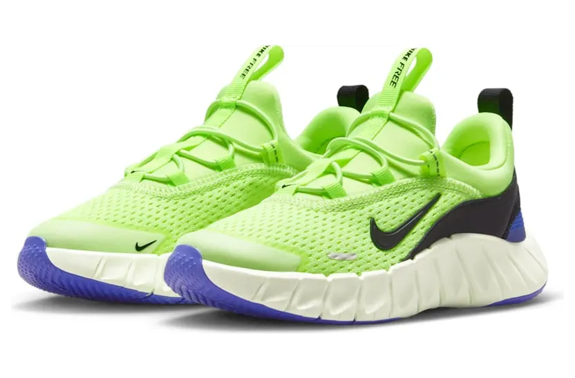 nike-free IQ5811-700