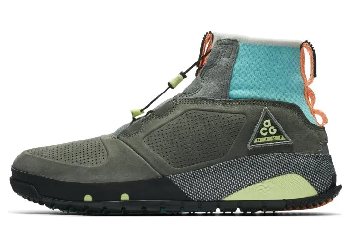 Nike ACG Ruckel Ridge Clay Green