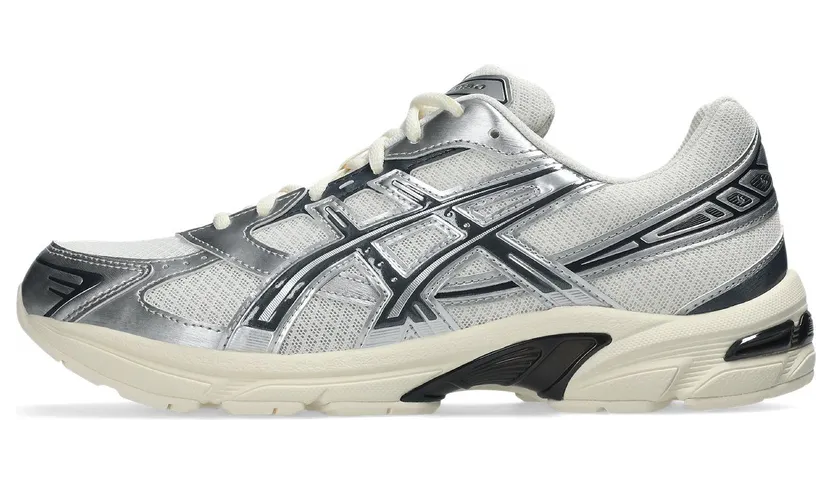 Asics Gel-1130 “Cream Carrier Grey”: de carrousel draait door (2)