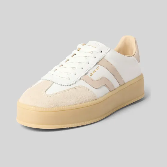 Gant White (32531202)