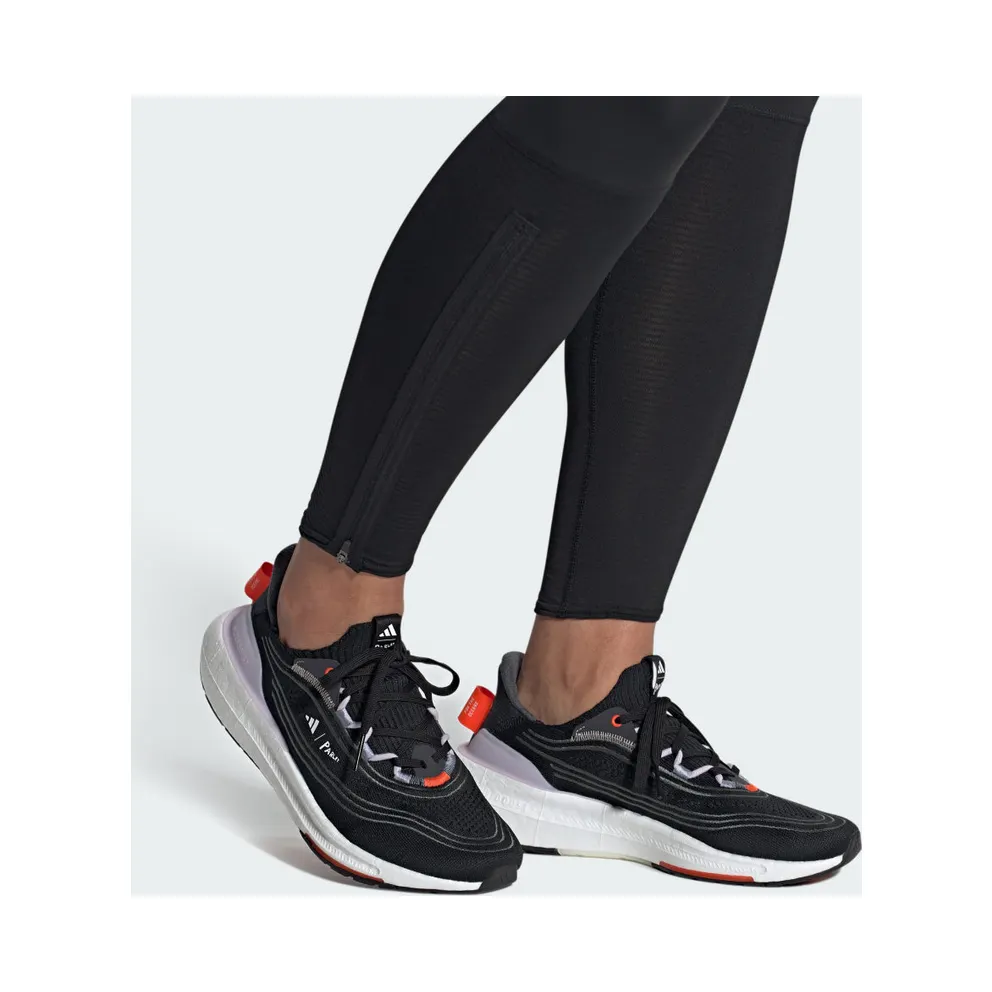 adidas Ultraboost Light Core Black / Cloud White / Grey Five (GY9358)