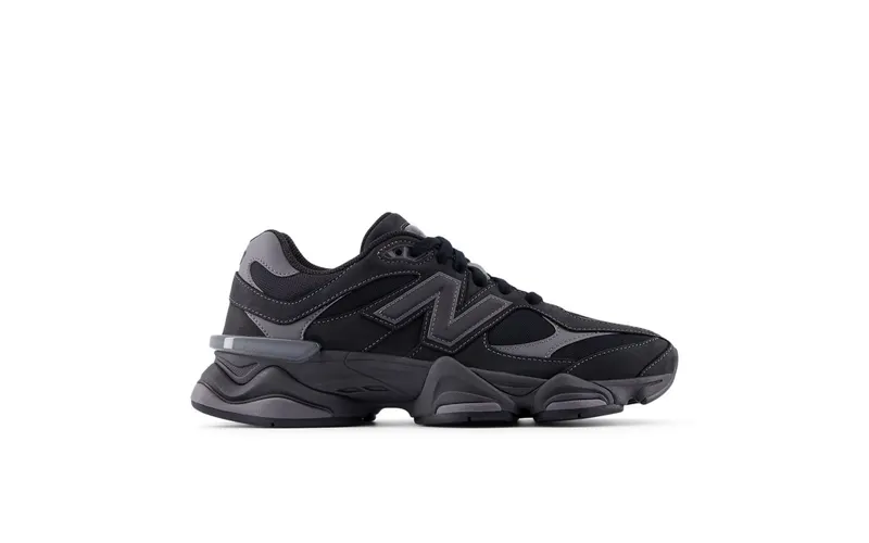 New Balance 9060 “Mono Black” (U906079E)