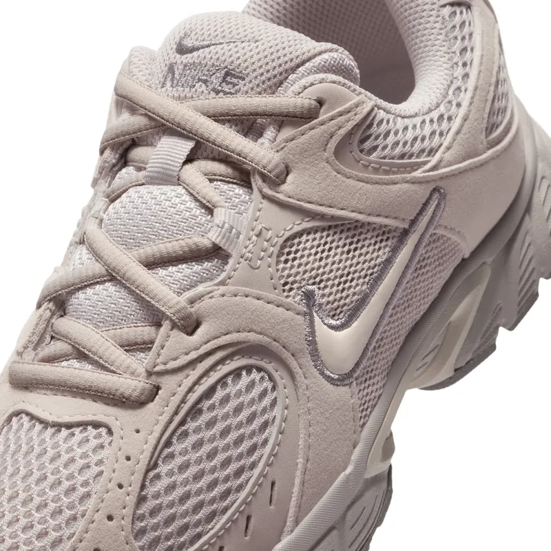 Nike V5 RNR Bruin (IO1644-201)