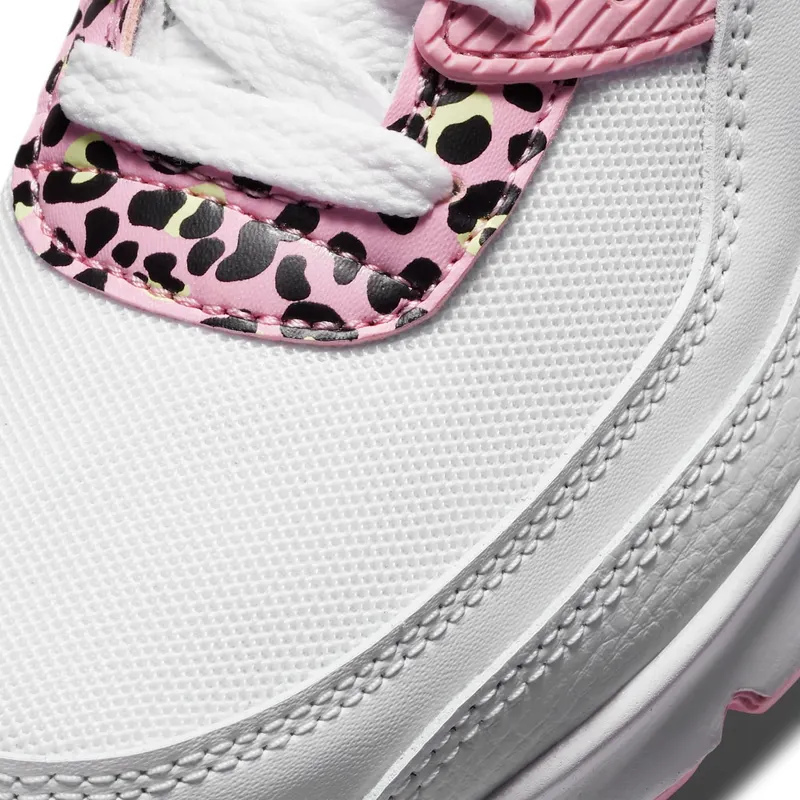 Nike Air Max 90 Older Kids’ White (DA4675-100)