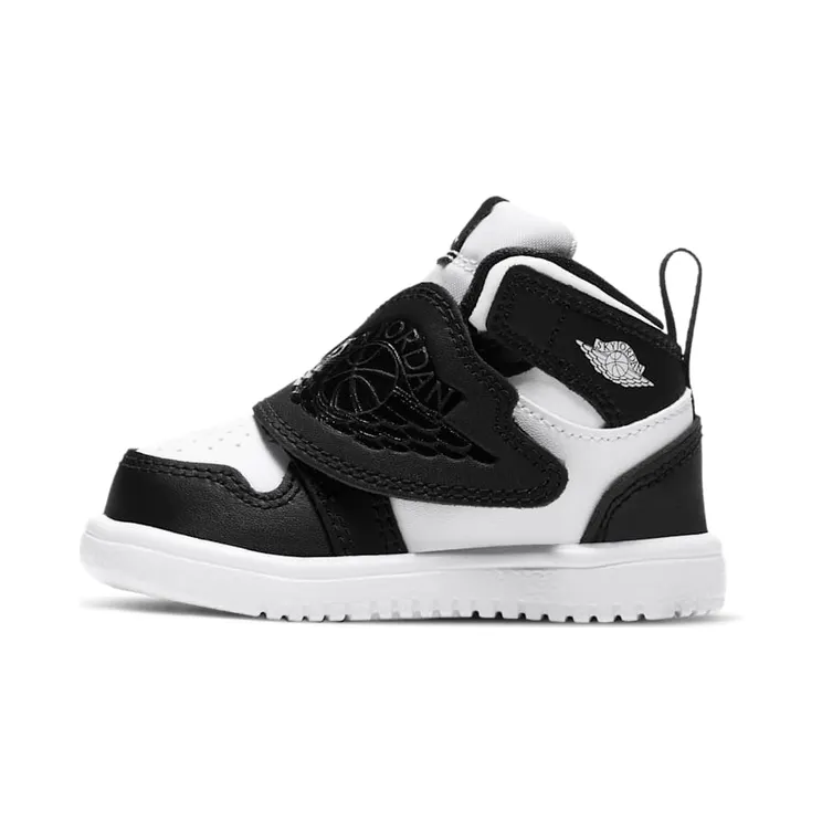 Jordan Air Jordan Sky “Black / White” (BQ7196-010)