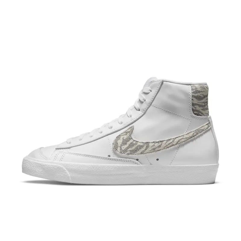 Nike Blazer Mid ’77 SE White (DH9633-101)