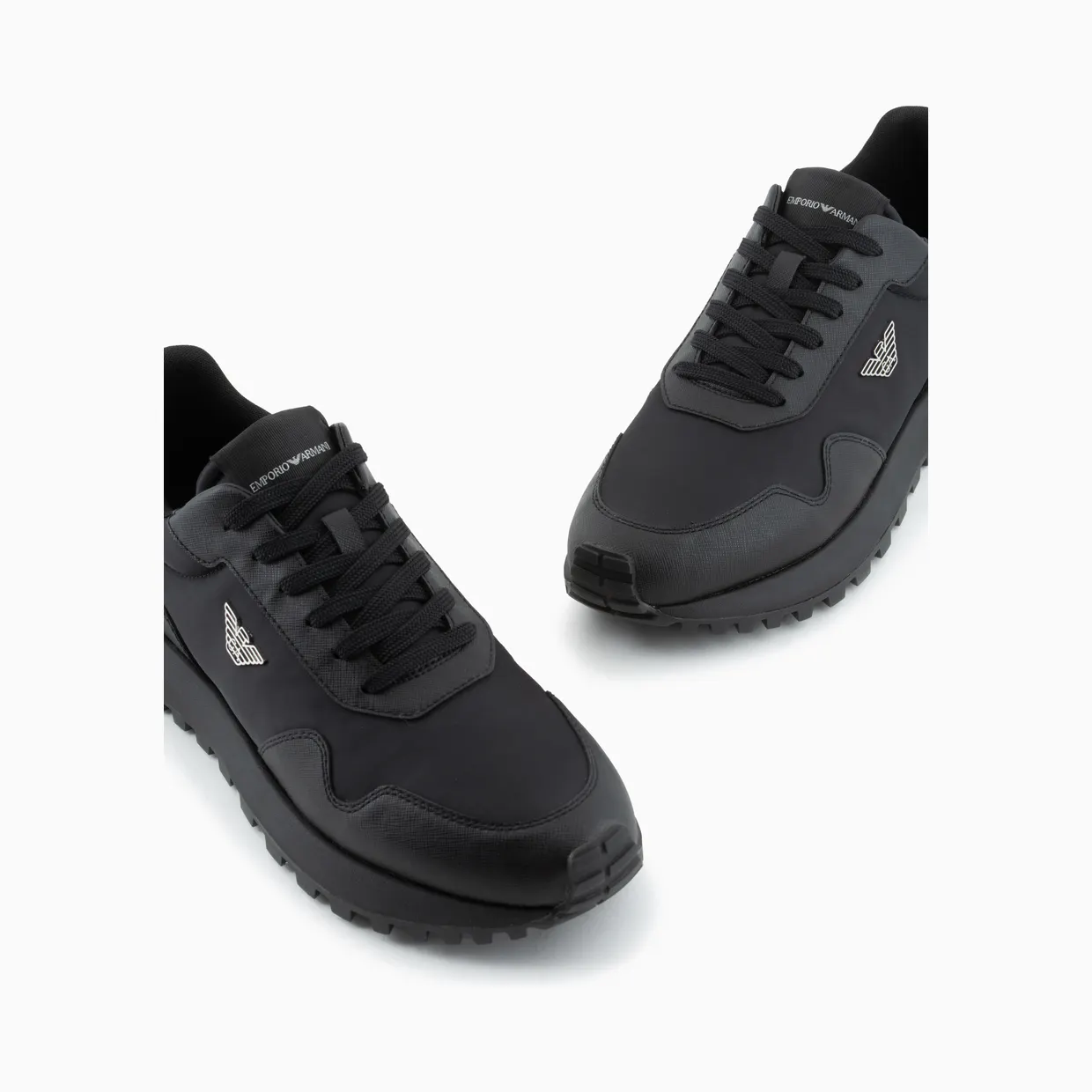 Armani Saffiano Detail With Logo And Laces (X4X630-XN877-K001) (5)