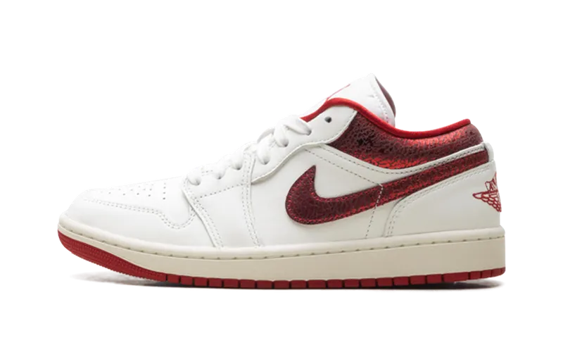 Jordan 1 Low “Ruby” (HJ9338-106)