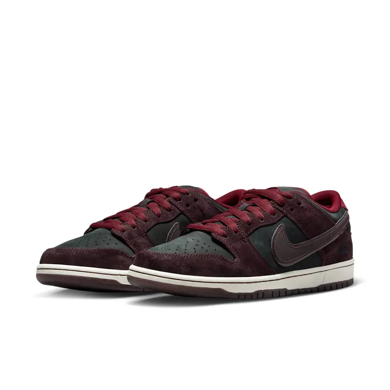 Nike SB Dunk Low “Riot Skateshop” (FZ1289-200)