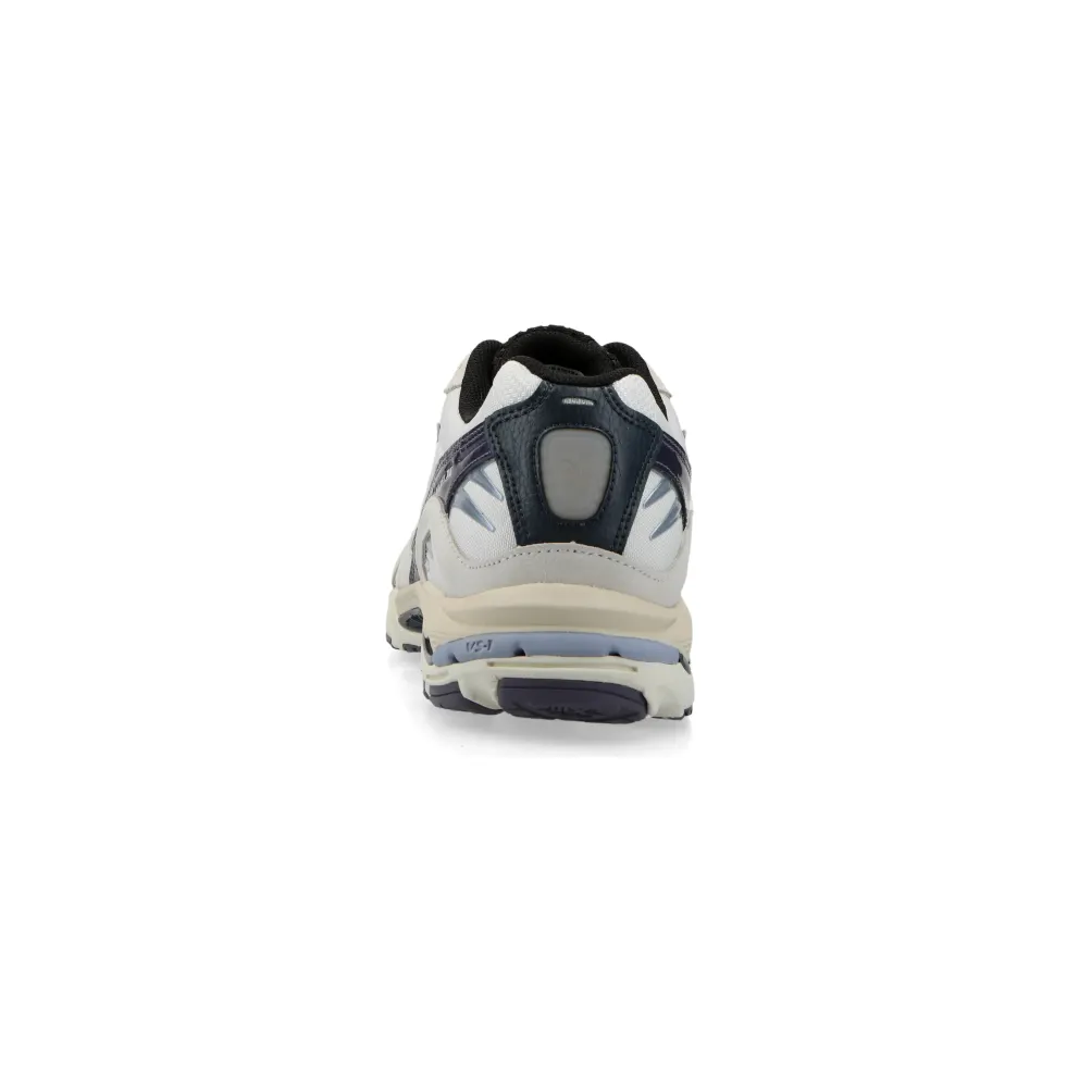 Mizuno Wave Rider 10 “Yokai” (snow white / aleutian / cadet) – D1GA247401