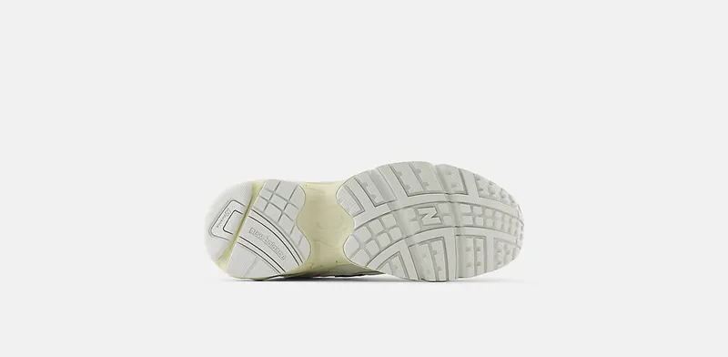 New Balance 725v1 Sea Salt Phantom Bone (ML725CA)