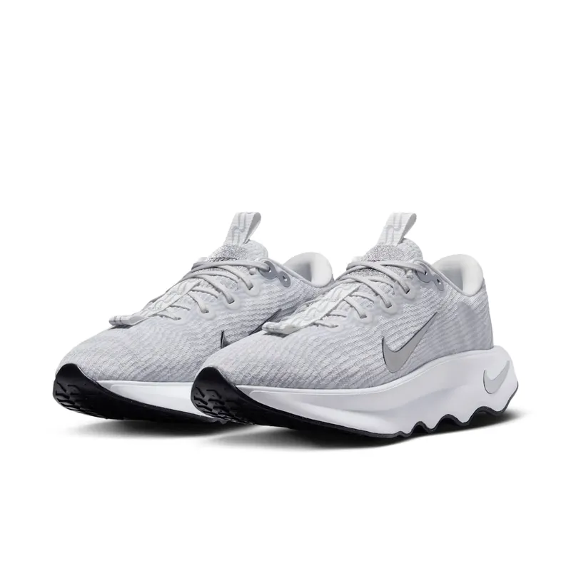 Nike Motiva Premium Summit White Pure Platinum Black Metallic Silver (FZ2115-101)