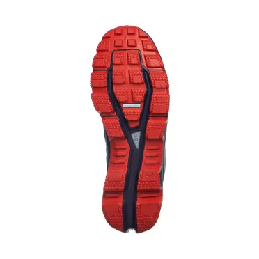 on-running-sneaker 3299258