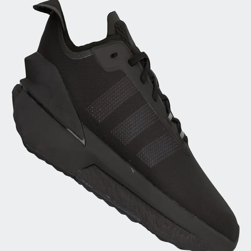 Adidas Avryn Core Black / Core Black / Carbon (HP5982)