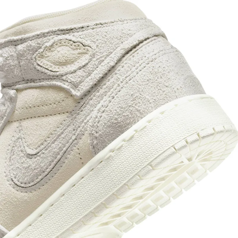 air-jordan-1 FN7449-100