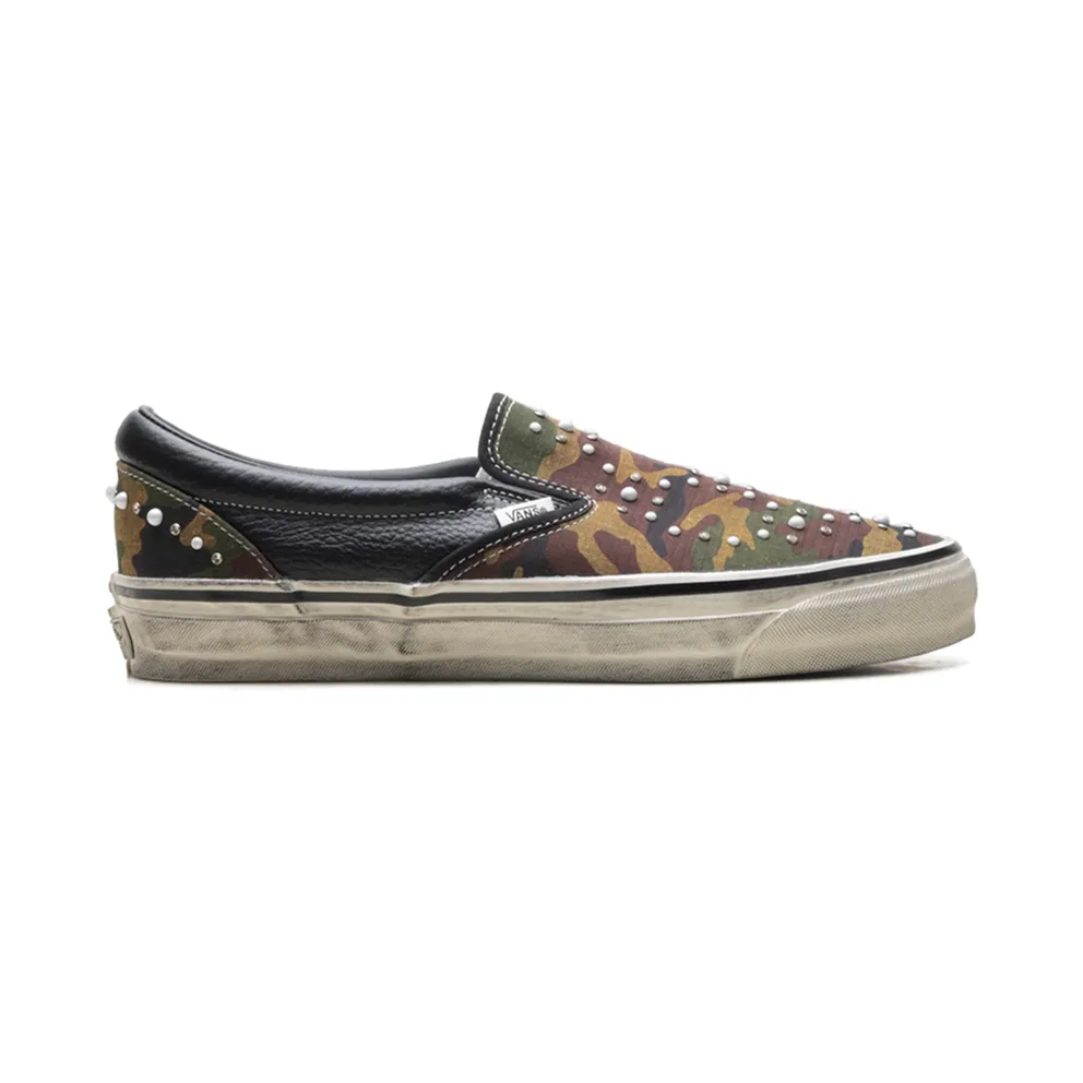 Vans LX Classic Slip-On 98 “Pearlized Pack Camo Black” (VN000D9PCAK)
