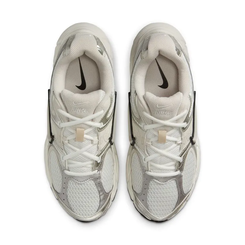 Nike V5 RNR “Light Orewood Brown” (HQ7901-104)