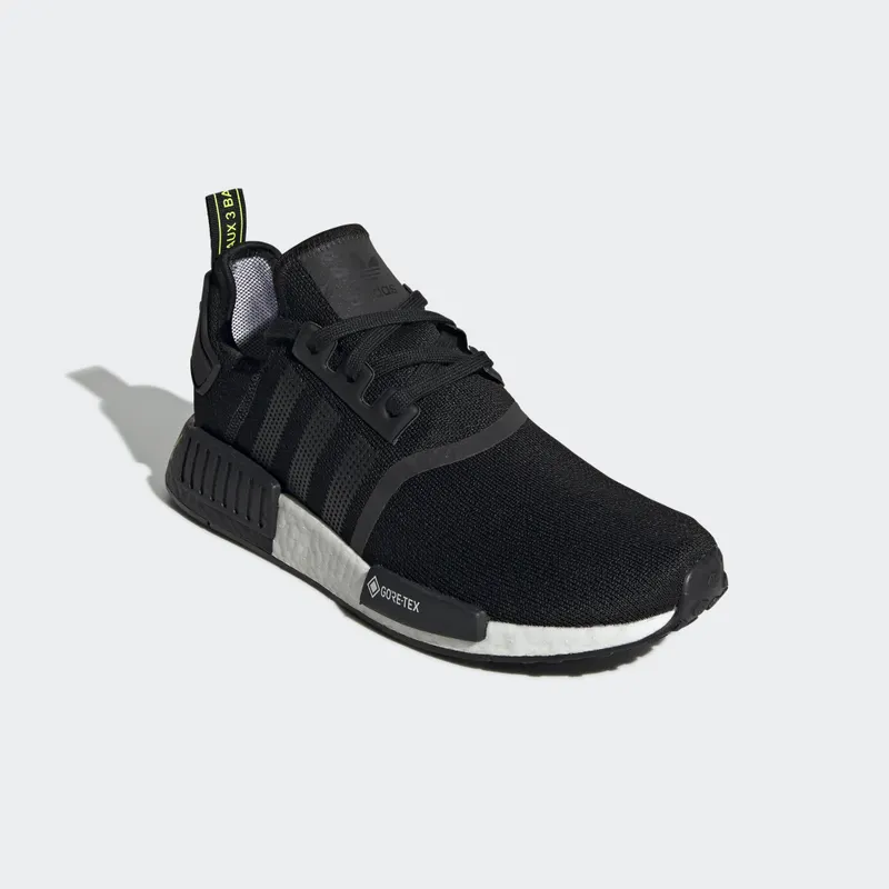 adidas NMD R1 Gore-tex Core Black Solar Yellow Core Black/Core Black/Solar Yellow (EE6433)