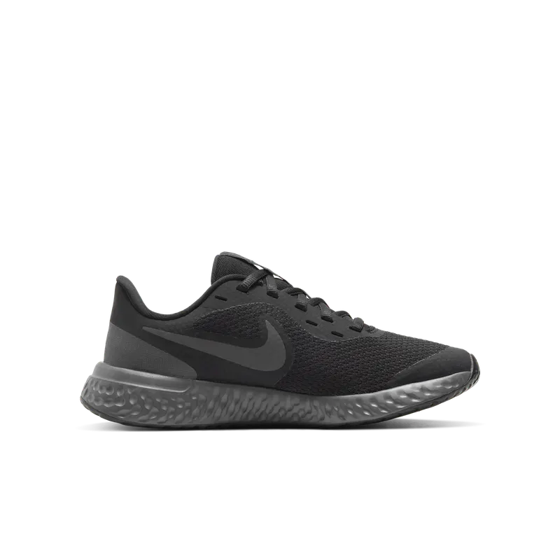 Nike Revolution 5 Older Kids’ Running Black (BQ5671-001)