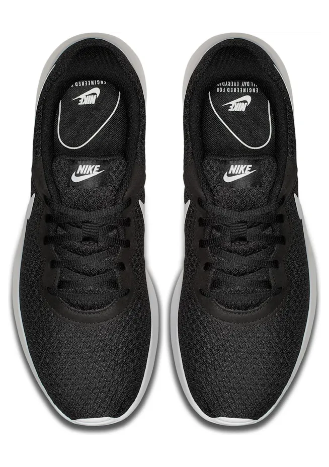 nike-tanjun 812654-011