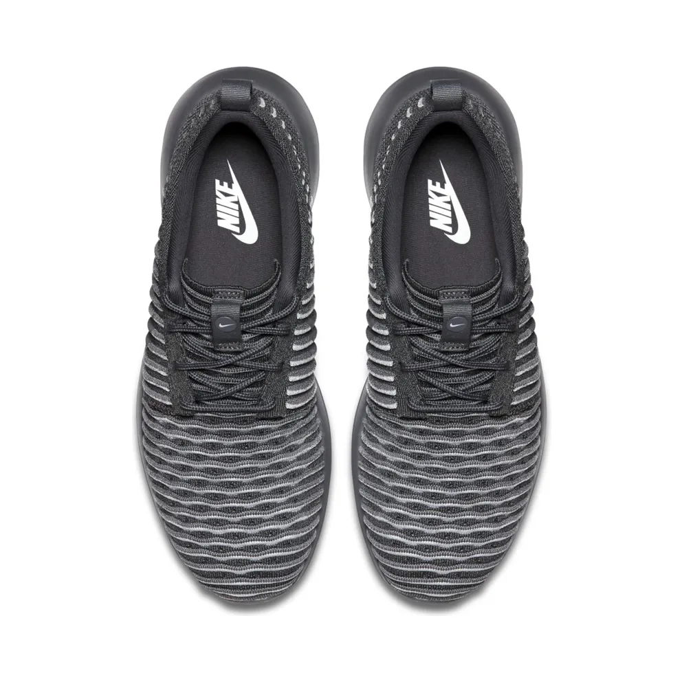 Nike Roshe Two Flyknit Pure Platinum (W) Dark Grey/Pure Platinum-Dark Grey (844929-002)