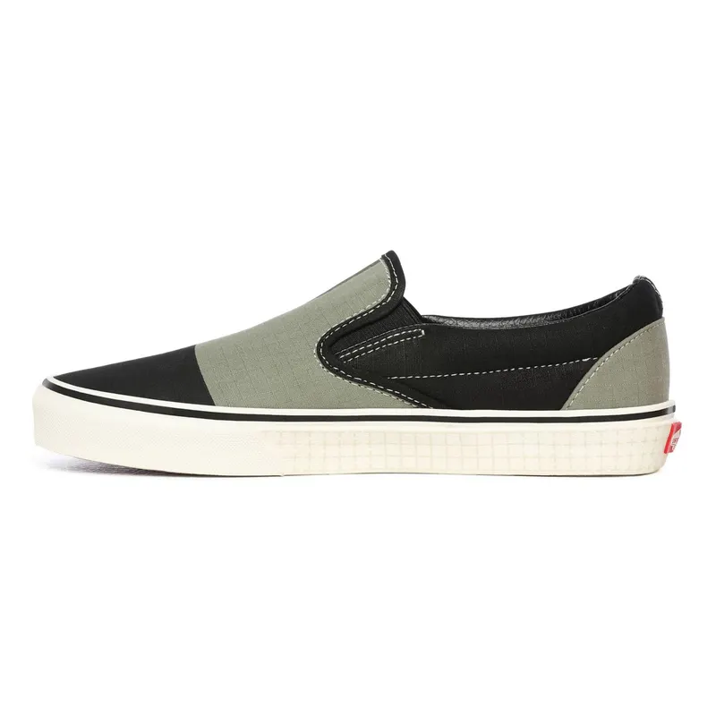 VANS 66 Supply Classic Slip-on Shoes (Green)