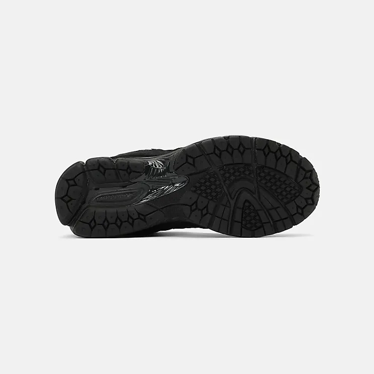 new-balance-2002r U2002RBL