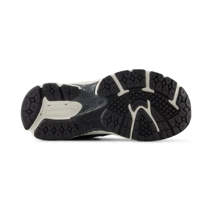 new-balance-2002 PC2002-CF