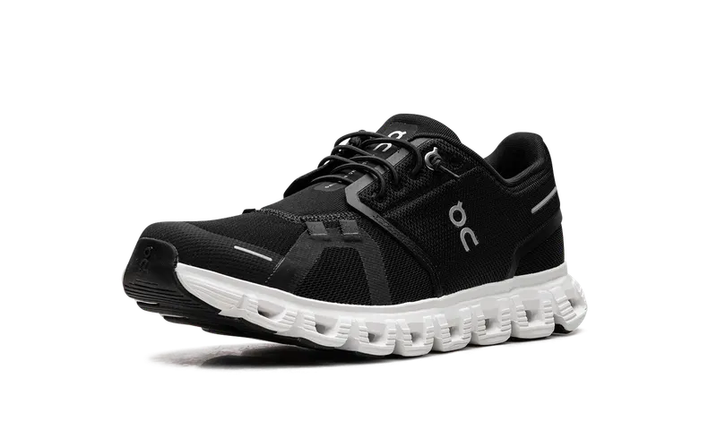 On Running Cloud 6 “Black White” (3WF10060299)