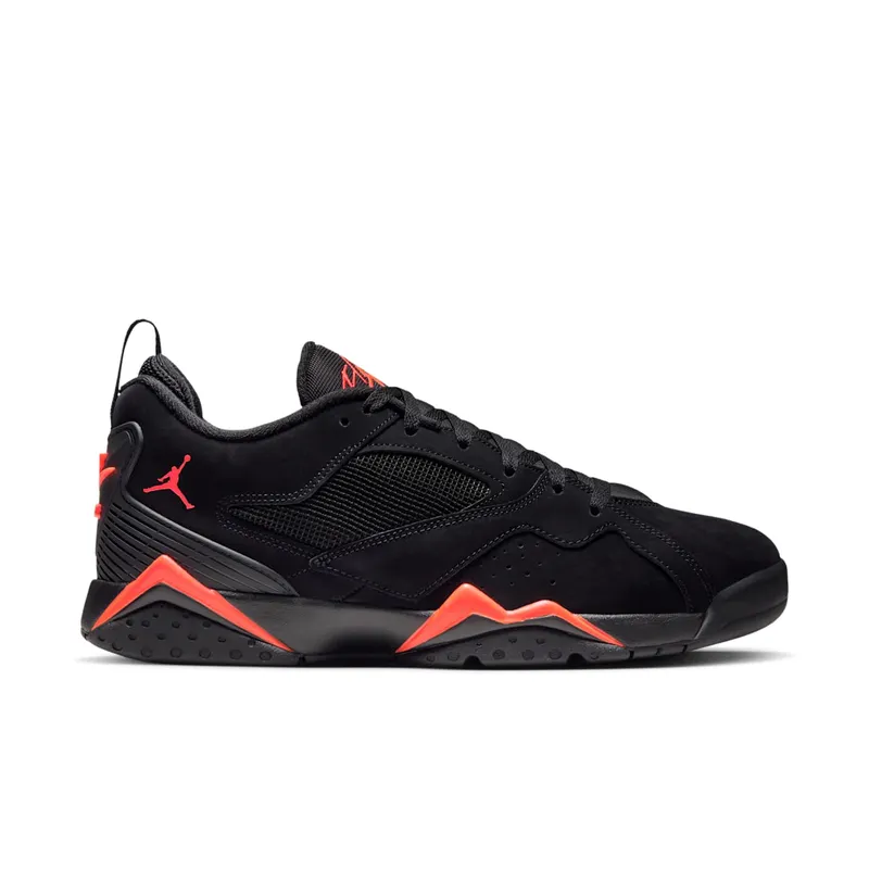 Jordan MVP 92 “Black / Infrared” (HQ3950-003)
